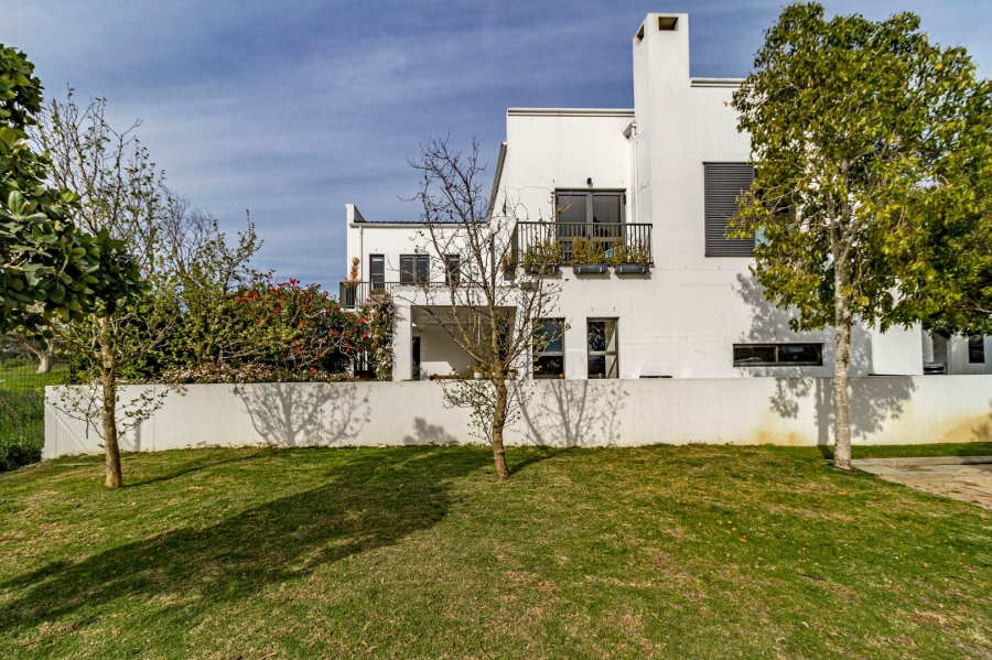 4 Bedroom Property for Sale in Croydon Gardens Estate Western Cape